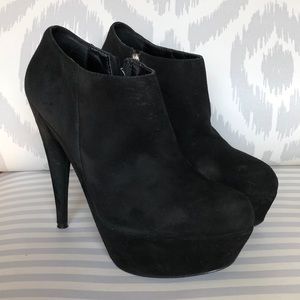 Steven by Steve madden black suede booties size 8